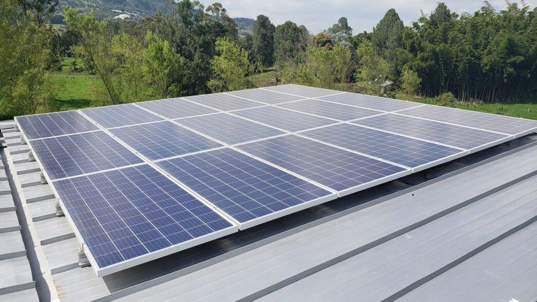 Instalación paneles solares con Ambiente Solar
