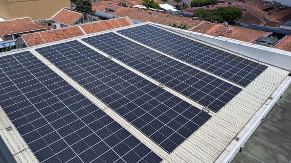 panel solar instalado, que ocurre al final de su vida util